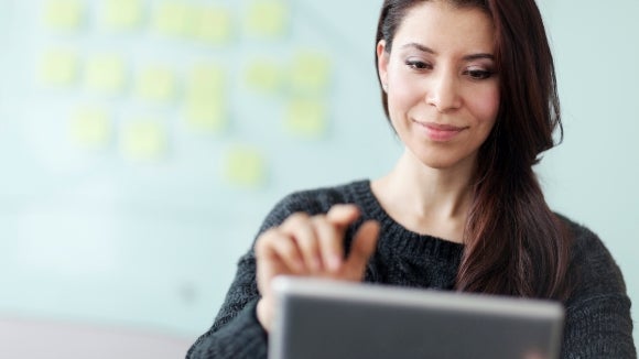 homem e mulher numa entrevista de emprego homem e mulher numa entrevista de emprego