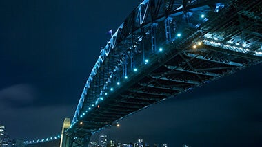ponte azul com luz